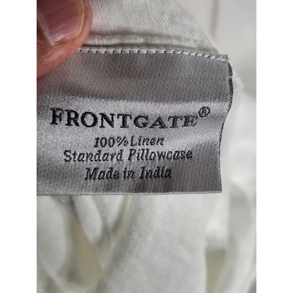 Frontgate Pillowcase Set Standard Size White 100% Linen Monogram SG 2pc